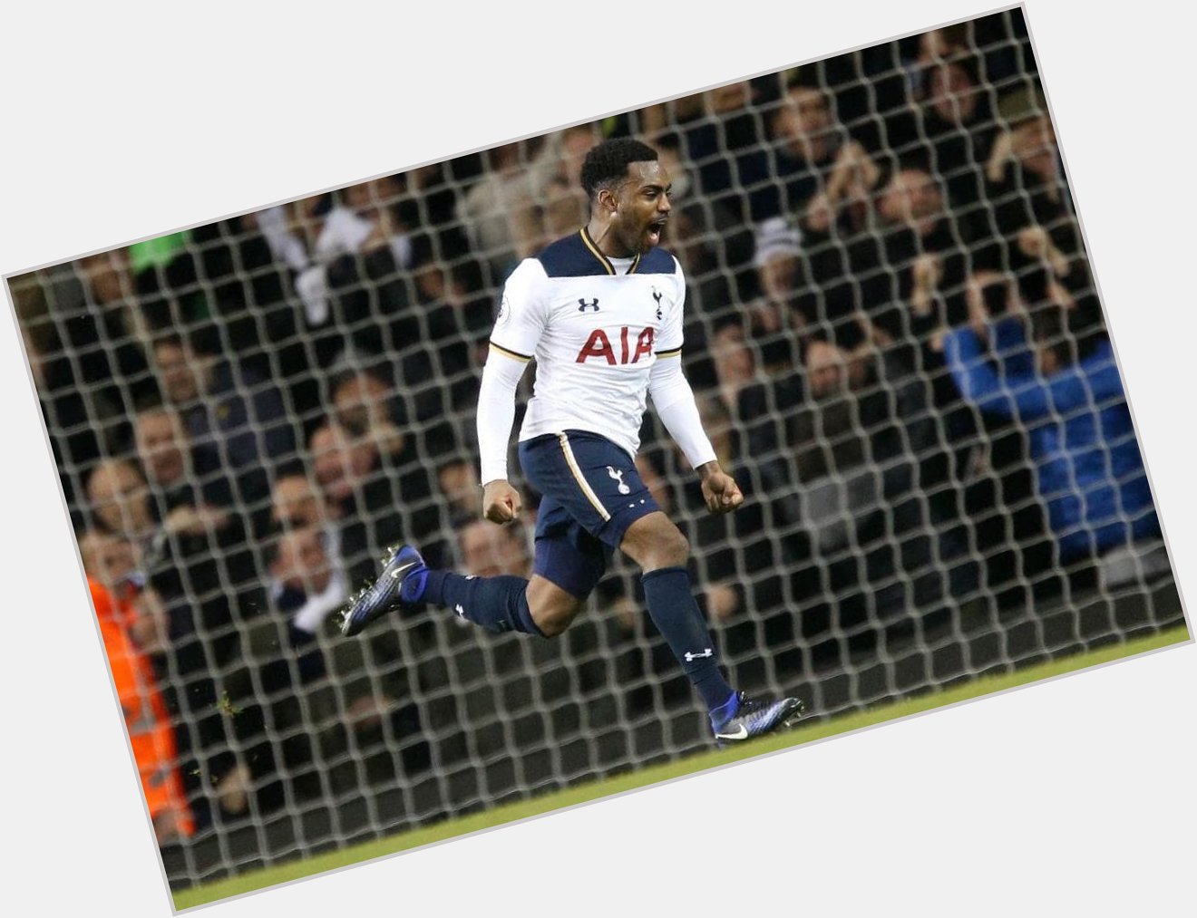 Happy 27th birthday to Tottenham Hotspur and England left-back Danny Rose! Come back soon!!! 