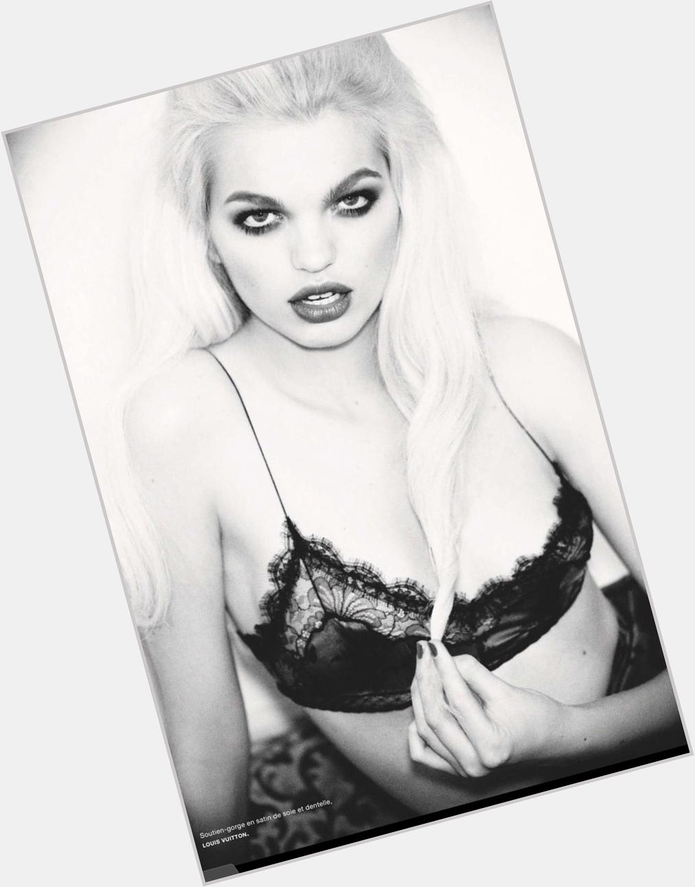 Happy birthday to my beauty girl Daphne Groeneveld! Love you and I hope that you have a funny day! <3 <3 <3 