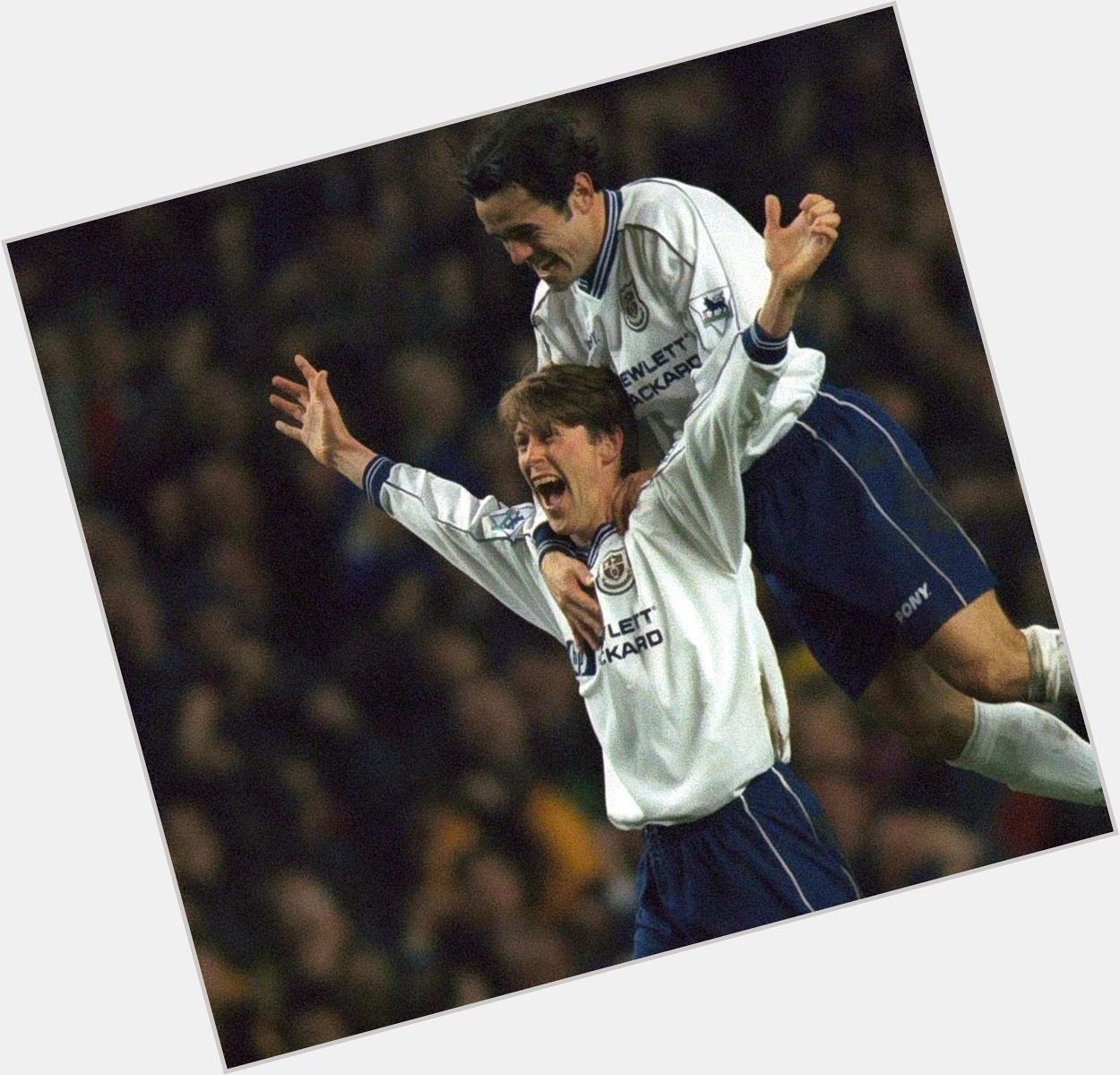 HAPPY BIRTHDAY former Spurs midfielder That screamer against Leeds is still one of our favourites! 