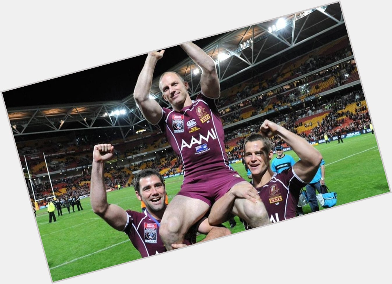 Sharing a today are two sporting legends, Darren Lockyer & Peyton Manning! Happy 40th Locky 