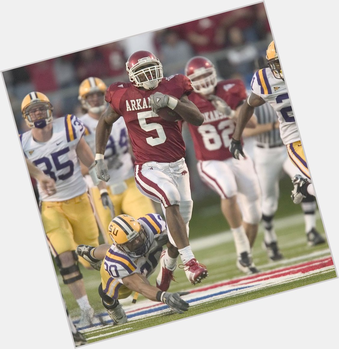(2006) Darren McFadden rushes for 181 yards and 2 TDs against LSU Happy Birthday McFadden!  