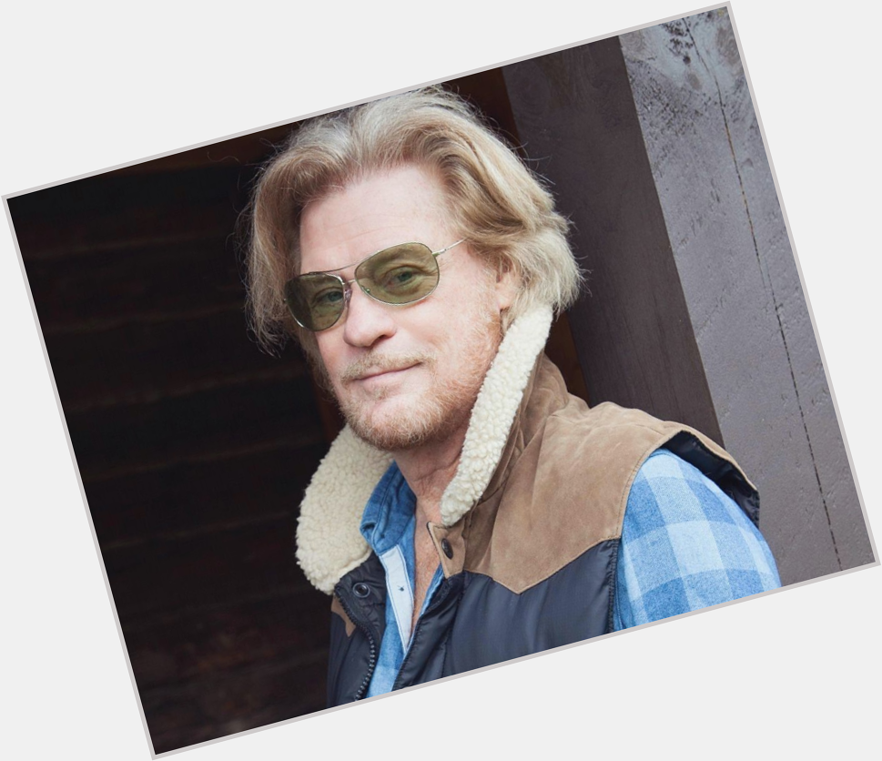 Happy 76 birthday to the amazing Daryl Hall from Hall & Oates! 