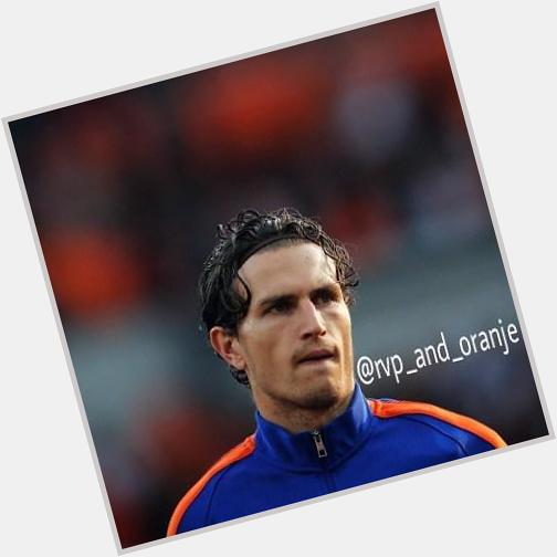 And this man turned 26 today! Happy Birthday Daryl Janmaat!
\----
En deze man is vandaag 26 
