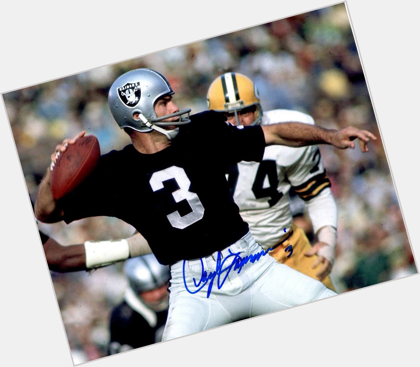 Happy birthday to the \Mad Bomber\, Daryle Lamonica, former quarterback for the who turns 77 today 