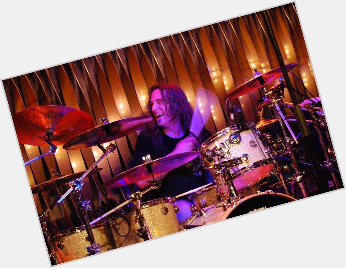 I d like to wish a happy 54th birthday to Dave Abbruzzese, original drummer for Pearl Jam! 