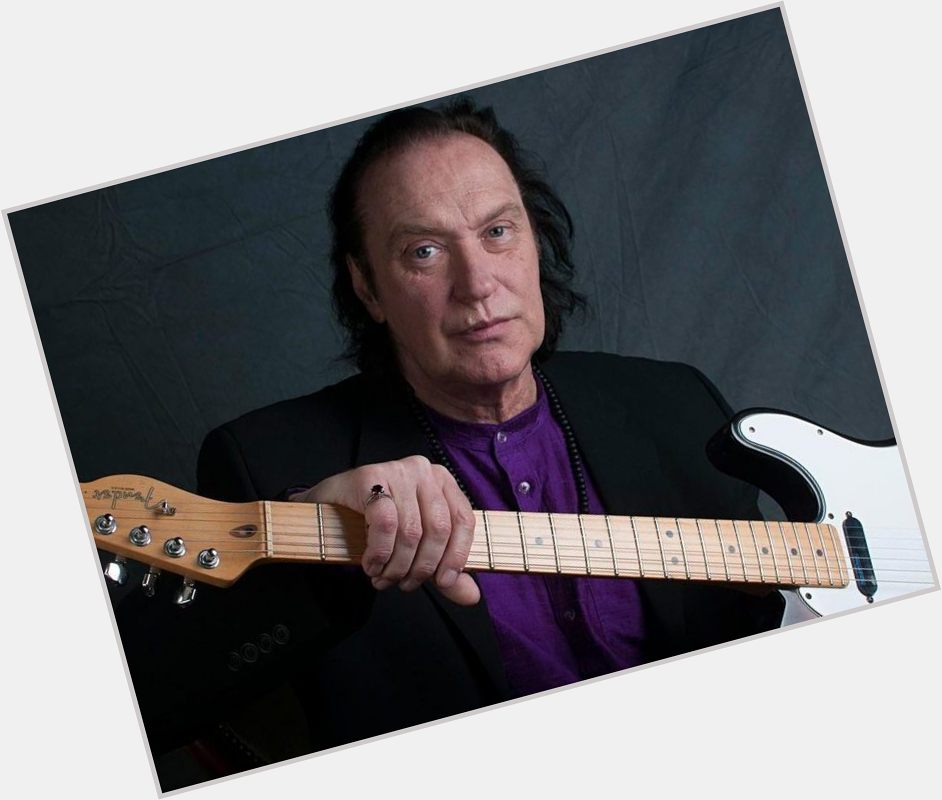 Please join me here at in wishing the one and only Dave Davies a very Happy 74th Birthday today  