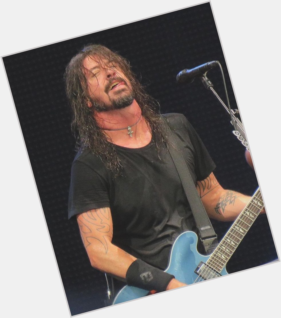 HAPPY BIRTHDAY TO MY FAVOURITE PERSON EVER DAVE GROHL, I LOVE YOU SO SO MUCH 