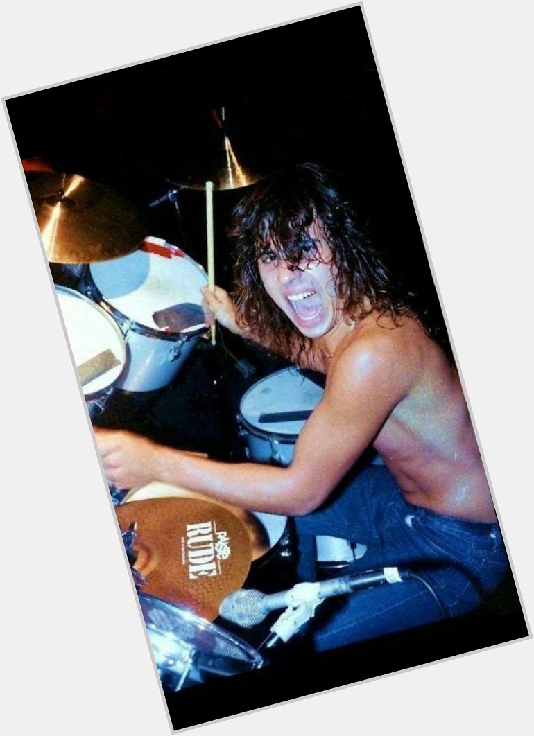 Ok let me try this again lol, Shouting out a big happy birthday to Mr.Dave Lombardo! 