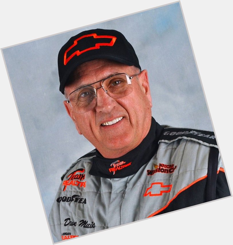 Happy Birthday to former competitor Dave Marcis! The former racer turns 76 today. 