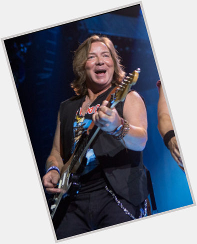 Happy 65 birthday to the amazing Iron Maiden guitarist Dave Murray! 