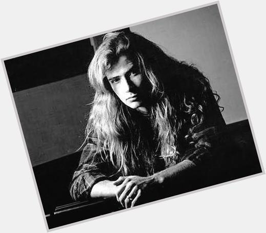    Happy birthday Dave Mustaine! ¡Feliz cumpleaños ! 