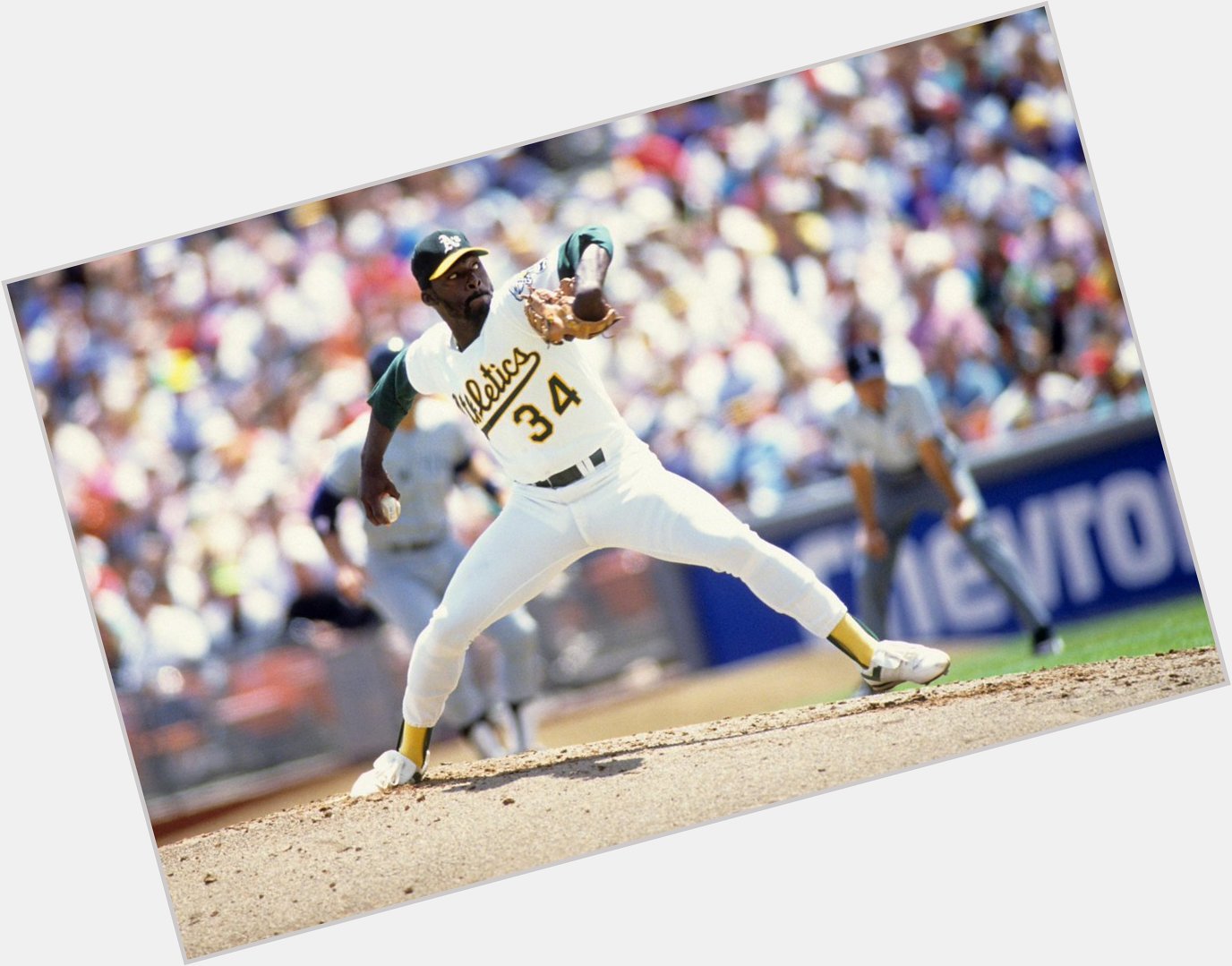 Happy 58th birthday to Dave Stewart. From 1987 1990, he won 20 games each with a 3.20 ERA (120 ERA+) and 41 CG. 