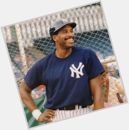 Happy birthday to Hall of Famer Dave Winfield 