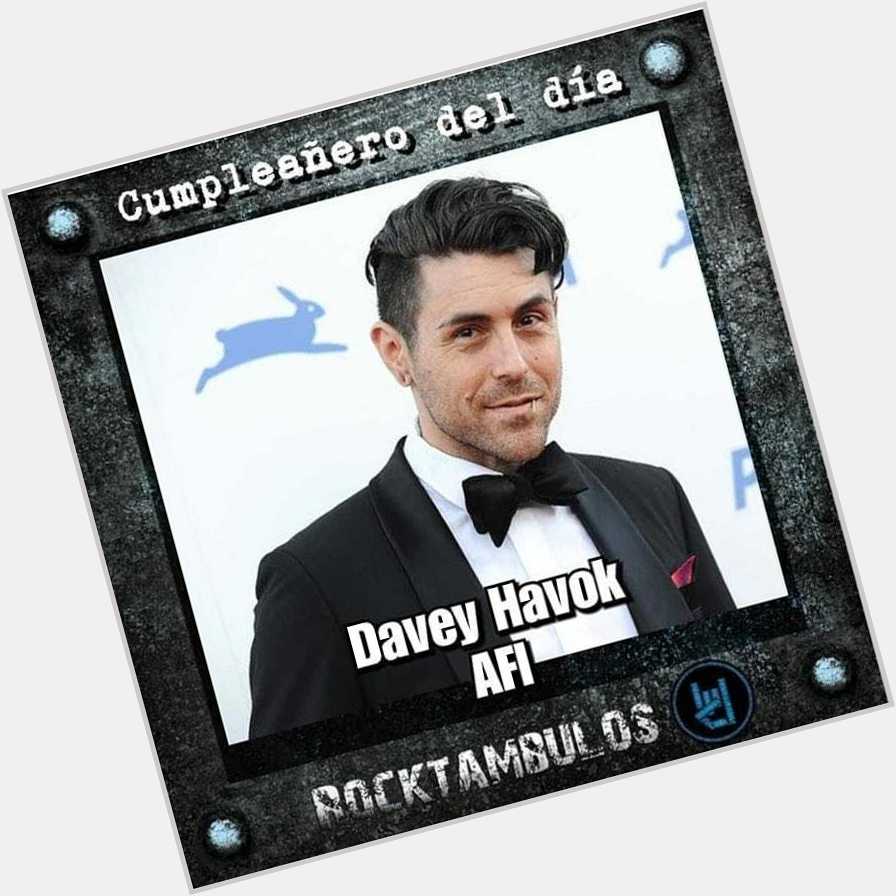 Hoy está de cumpleaños el talentoso líder de A.F.I., Davey Havok Happy birthday Davey 