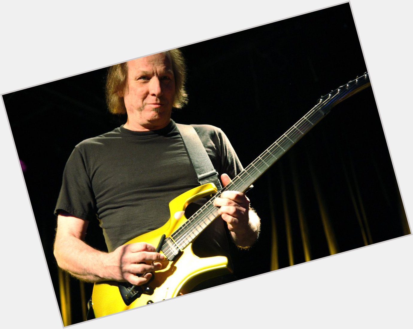 Happy birthday to Adrian Belew (David Bowie, Nine Inch Nails,...) one of the most inventive guitar players! 