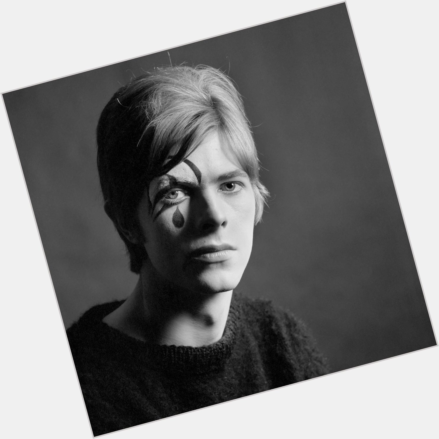 \"We can be Heroes, just for one day.\"

Happy Birthday to David Bowie! (1947 2016) 