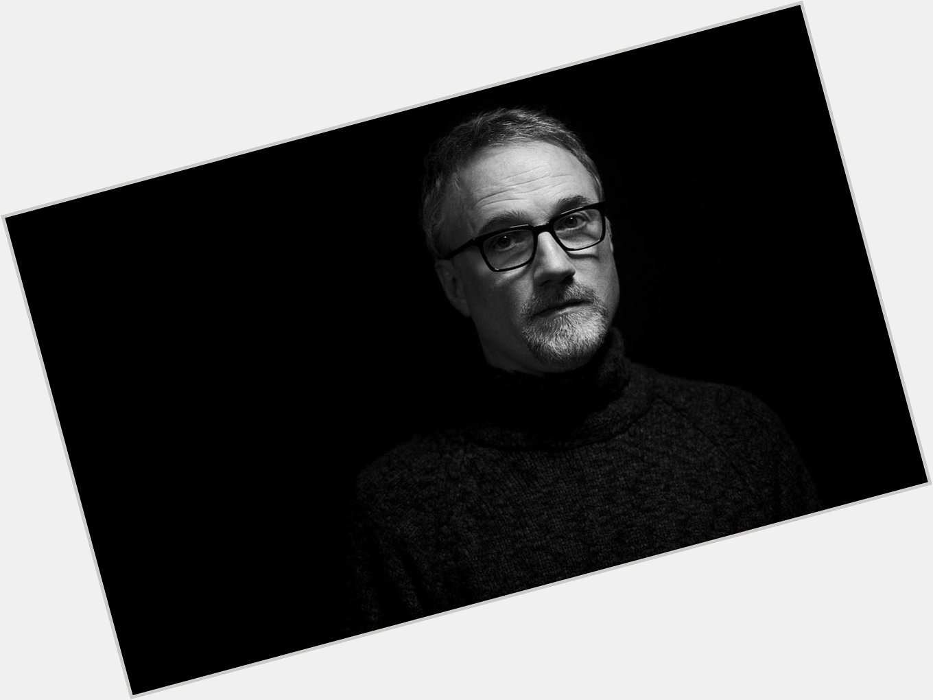 Happy birthday to David Fincher! 

My top 5:
The Social Network
Zodiac
Seven
Gone Girl
Girl with the Dragon Tattoo 