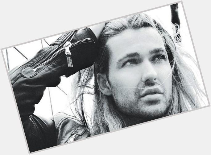 Happy  birthday to the best, David Garrett, !!! Wish you all the best in the world! Keep doing great music man!!! 