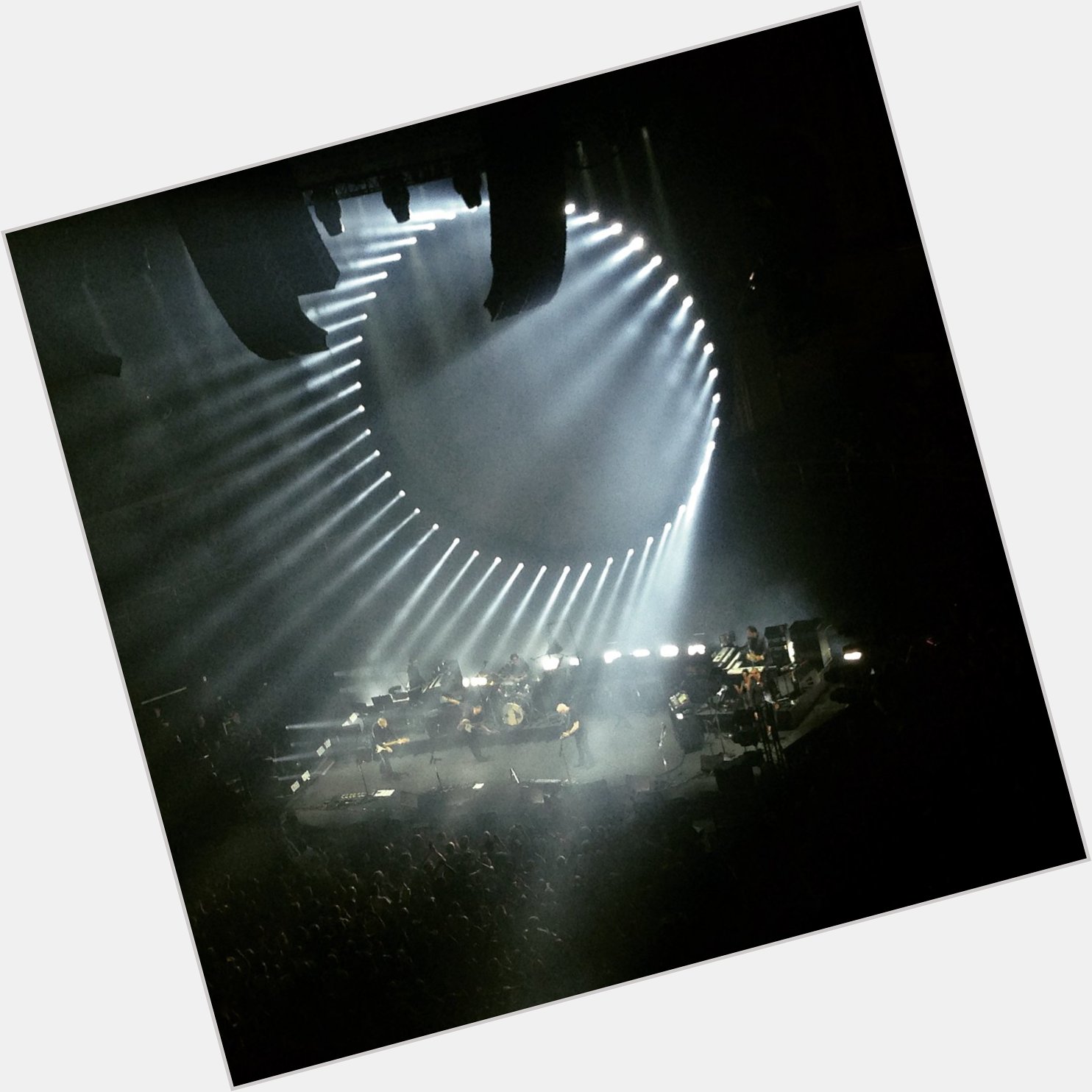 Happy Birthday Mr David Gilmour.

Pic Royal Albert Hall   