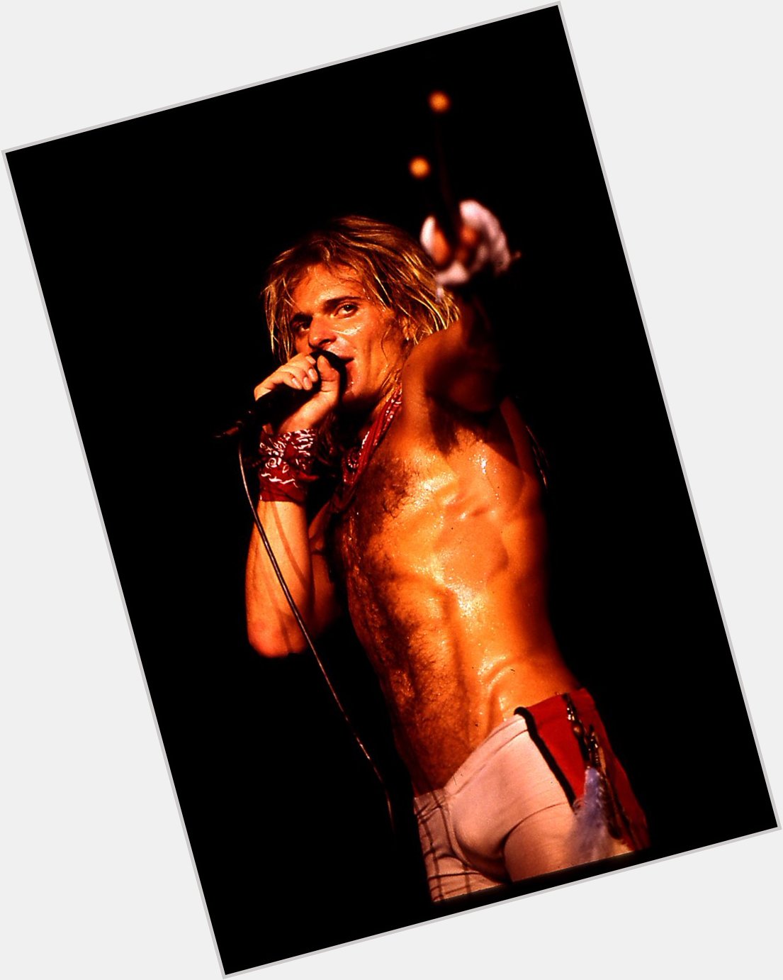 A very happy birthday to the one & only Diamond David Lee Roth!!! 