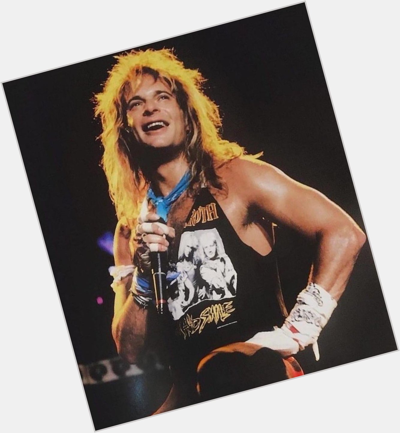 Happy birthday Diamond David Lee Roth, 68 years young.
What a showman   