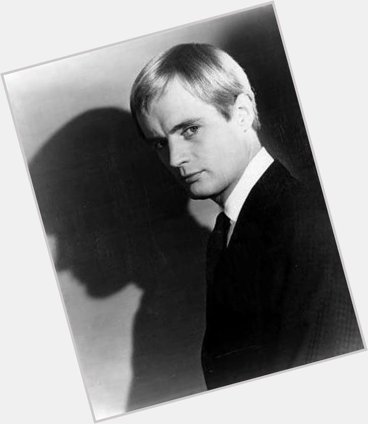 Happy (slightly belated) birthday to David McCallum! The coolest Russian agent with a Beatles haircut. 