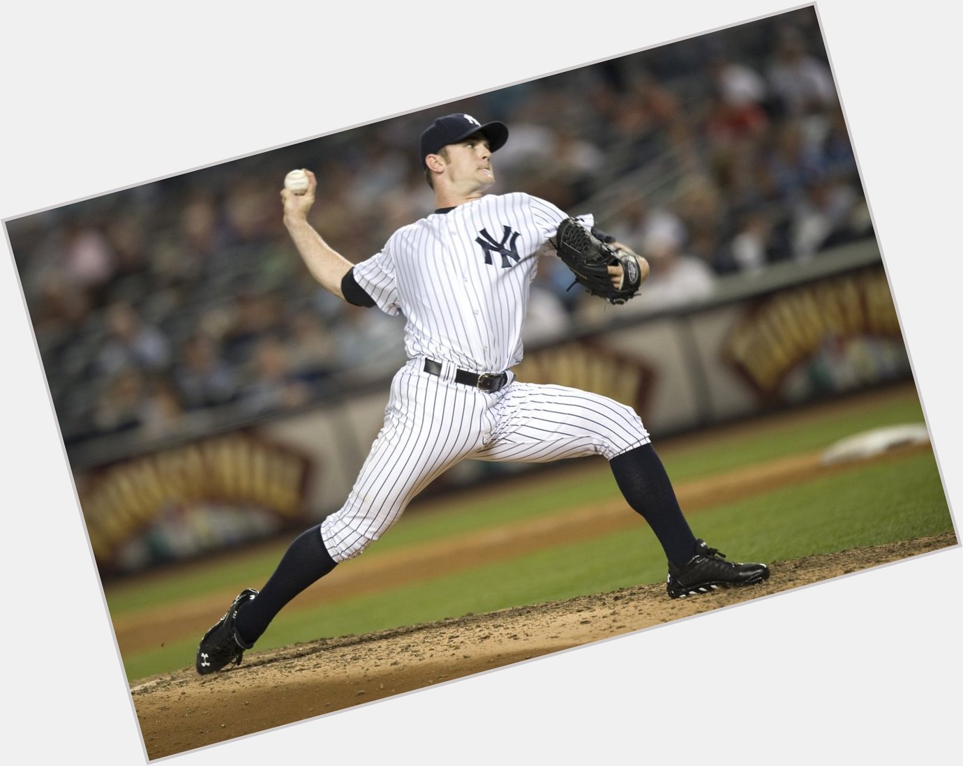 A happy birthday from Toasting The Town to former pitcher David Robertson! 