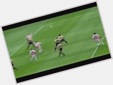 Happy Birthday to legend David Seaman! Is this the greatest save of all time?  