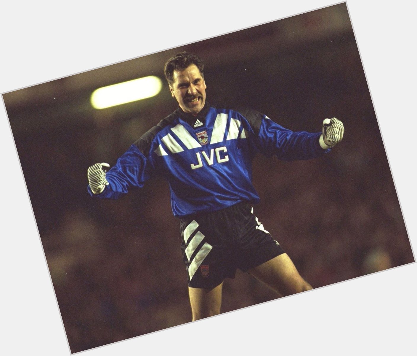 Happy Birthday to David Seaman! Here s David in some rather flamboyant Arsenal goalkeeper kits 