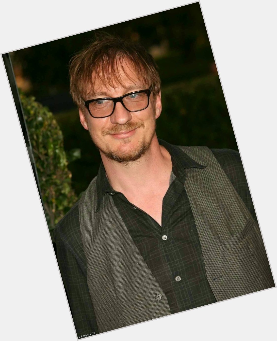 Happy birthday to David Thewlis! The actor who perfectly potrayed Remus Lupin. 