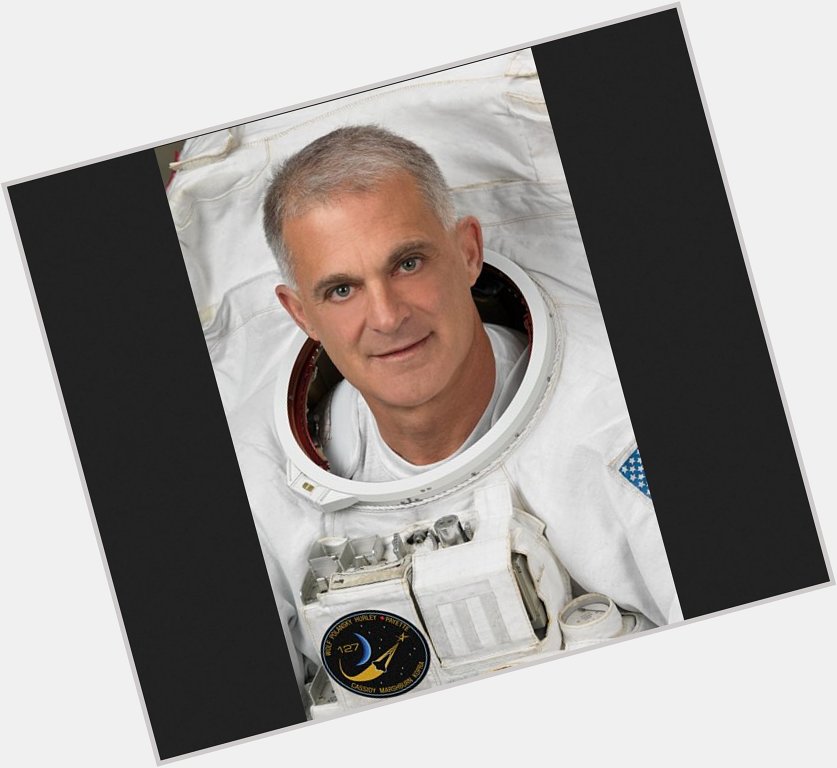 Happy birthday to four-mission veteran astronaut and David Wolf. 