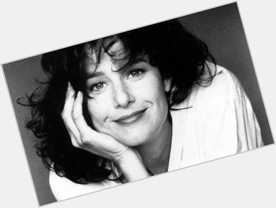 Looking for Debra Winger... because is her birthday!!!
Happy B-Day! 