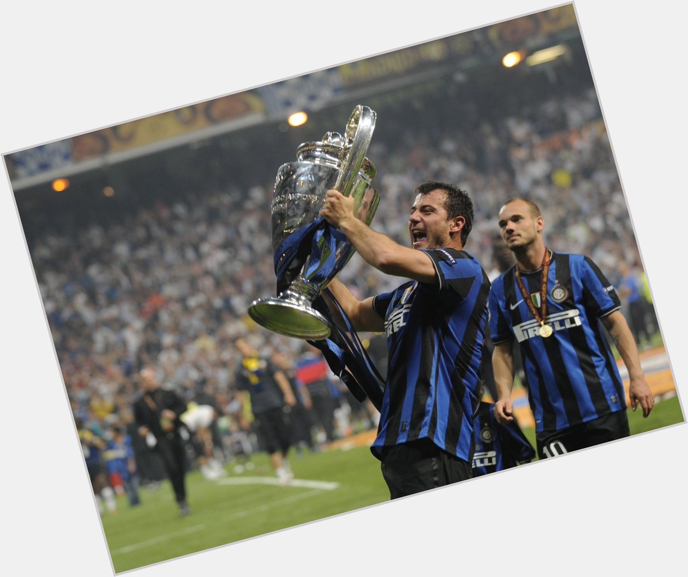 Happy birthday, 2010 winner & Inter hero Dejan Stankovi !    