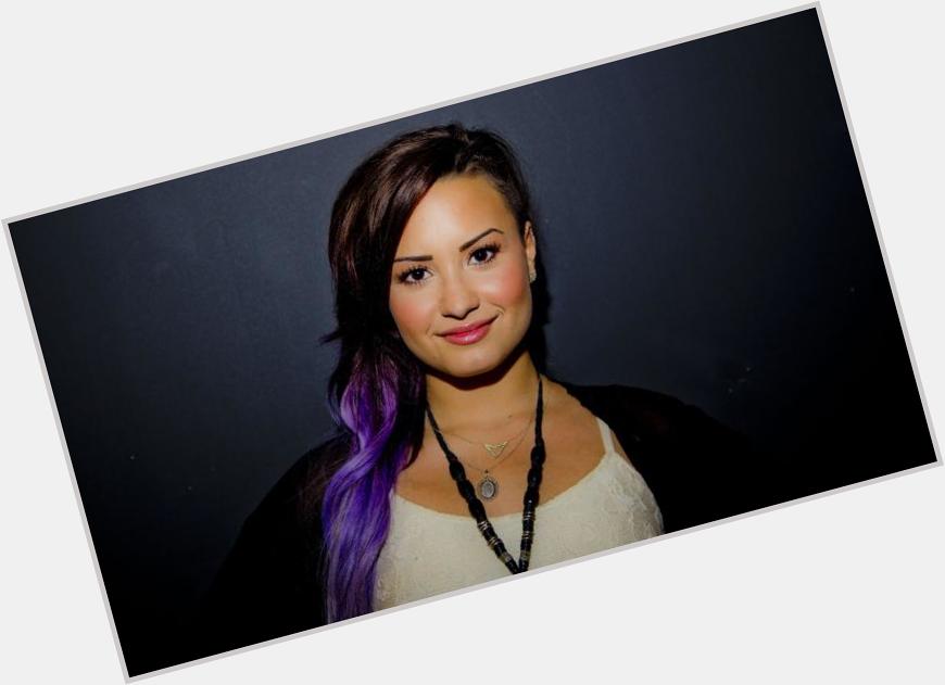  Lovato: Here are some of the internet s BEST tributes to her today!  