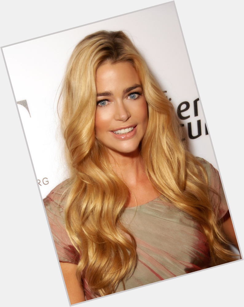 Happy Birthday to Denise Richards who turns 50 today! 
