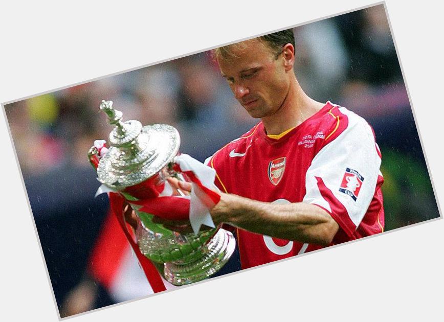 Happy birthday to one of the greatest players of all time, Dennis Bergkamp.   Bergkamp 