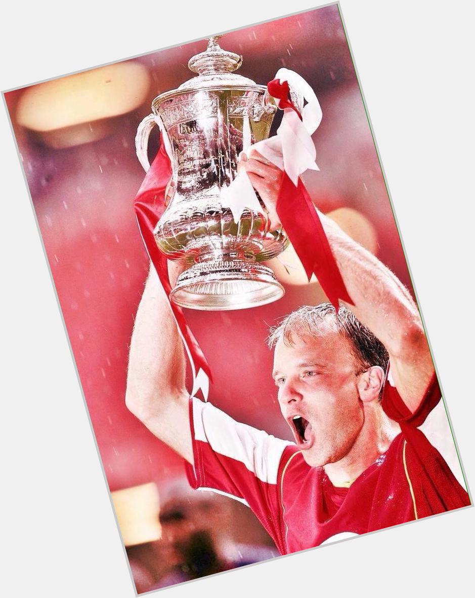 Happy 46th birthday to my favourite player ever and the legend that is Dennis Bergkamp.   