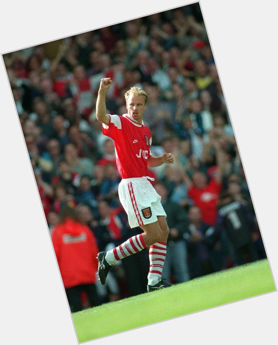 Happy birthday legend Dennis Bergkamp! 