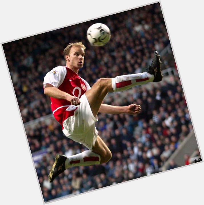 Happy birthday to one of my favorite ever players! Dennis Bergkamp! Class, elegance, complete!   