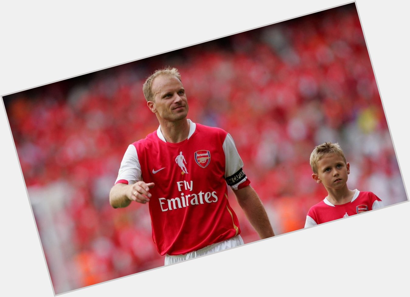 Happy birthday to Arsenal legend and Invincible Dennis Bergkamp, who turns 48 today! 