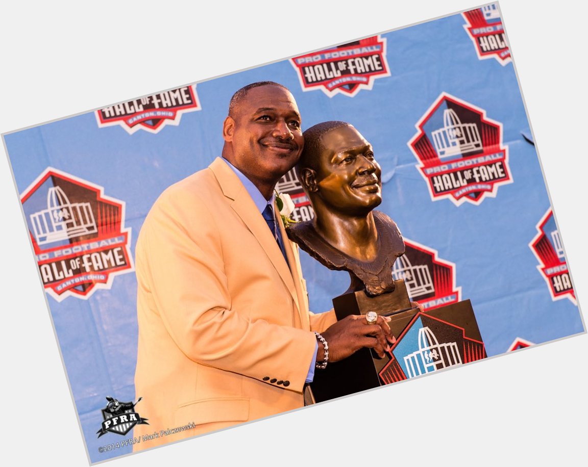 April 18...Happy Birthday to Tampa Bay s PFHOFer Derrick Brooks!     