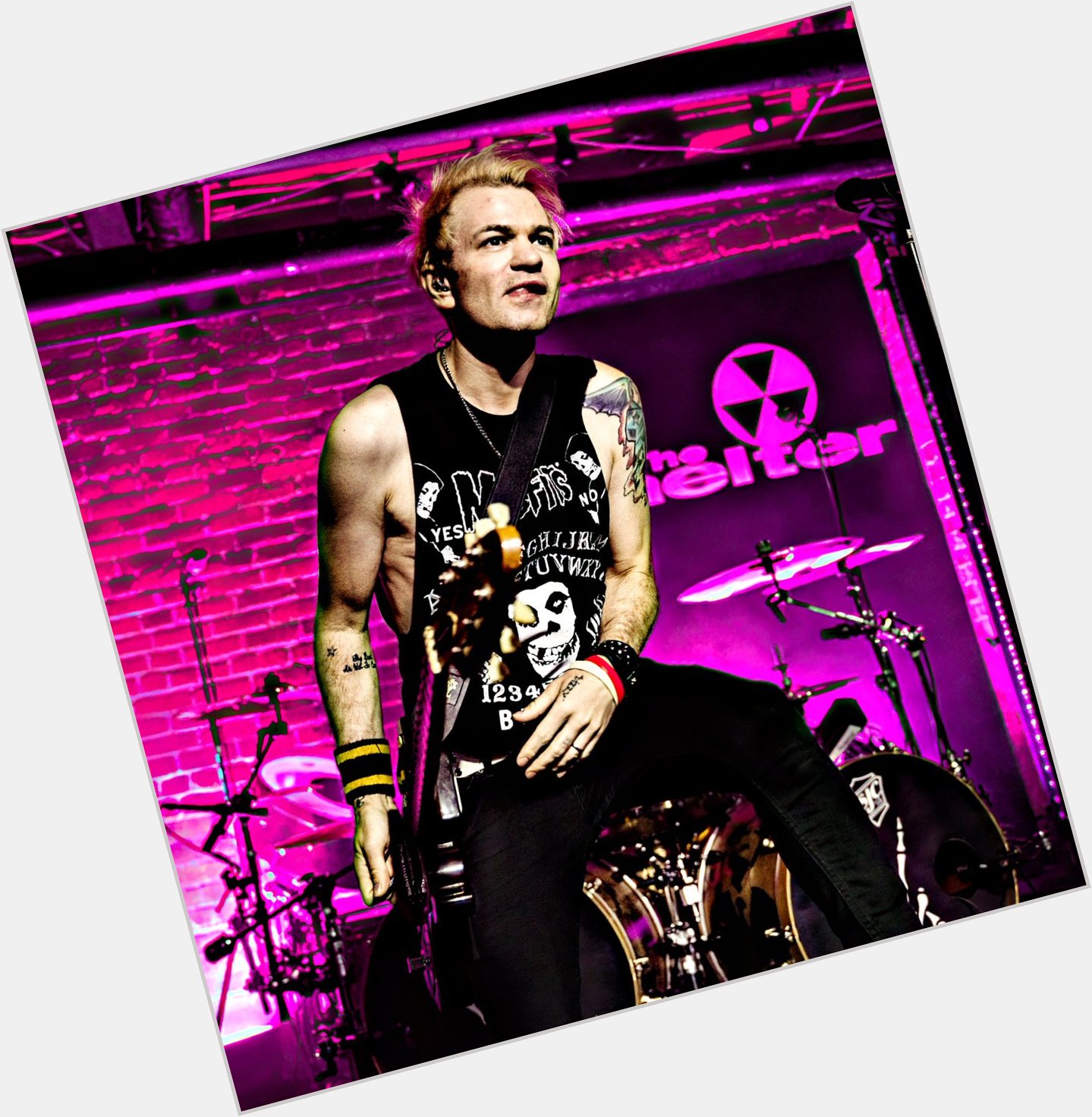 Happy Birthday to Deryck Whibley of 