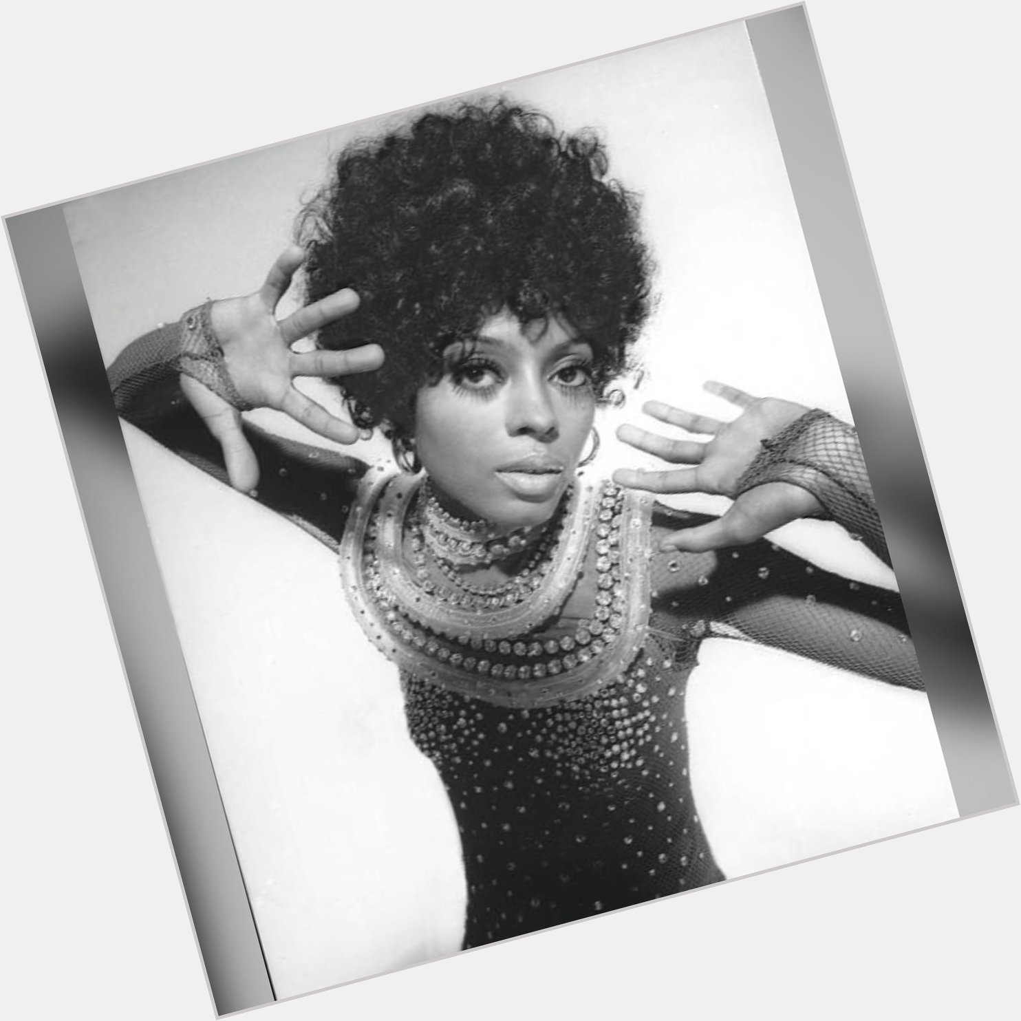 Happy 77th Birthday to the stunning Diana Ross! 