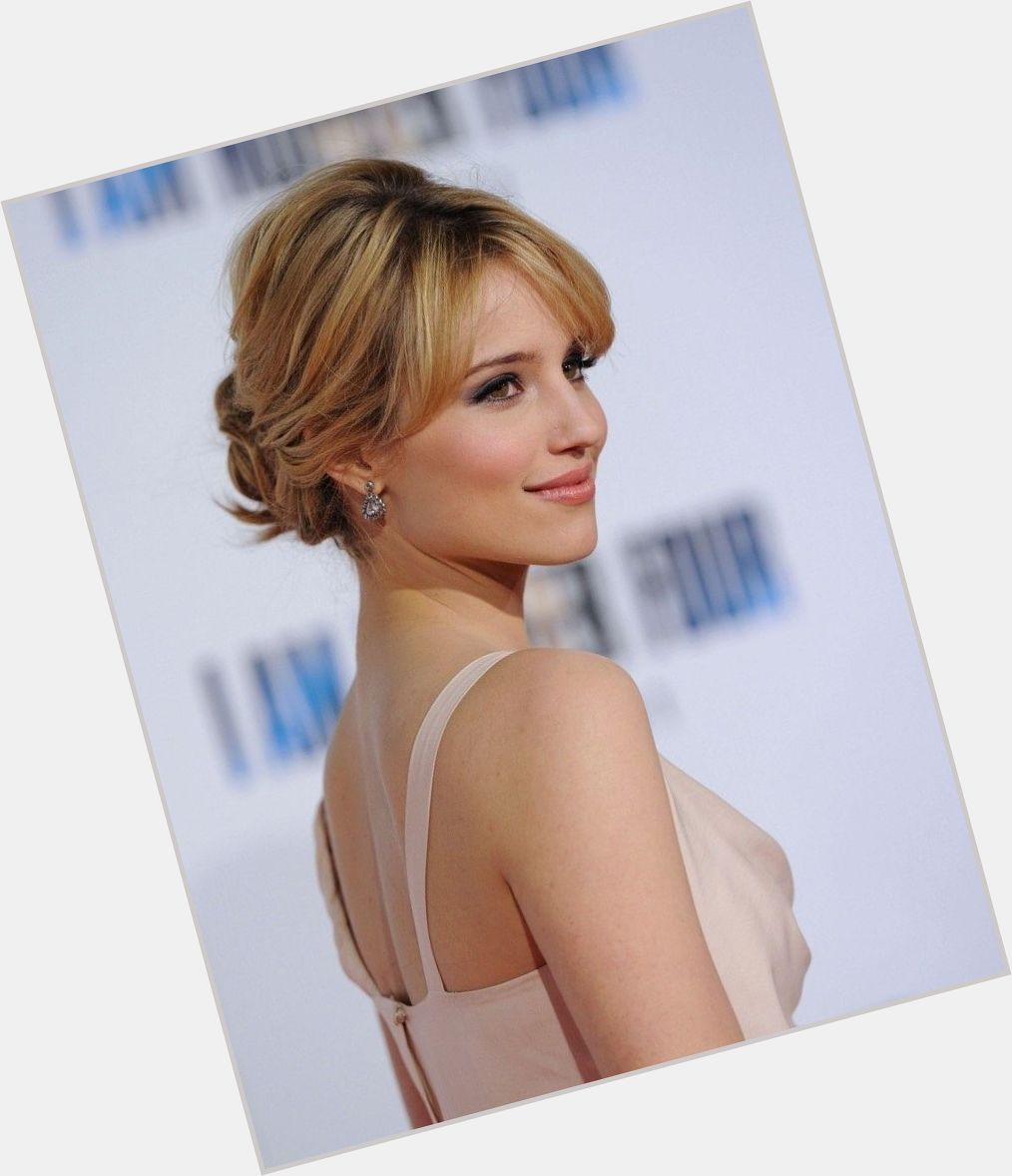 Happy Birthday to Dianna Agron     Who is 35yo today! 