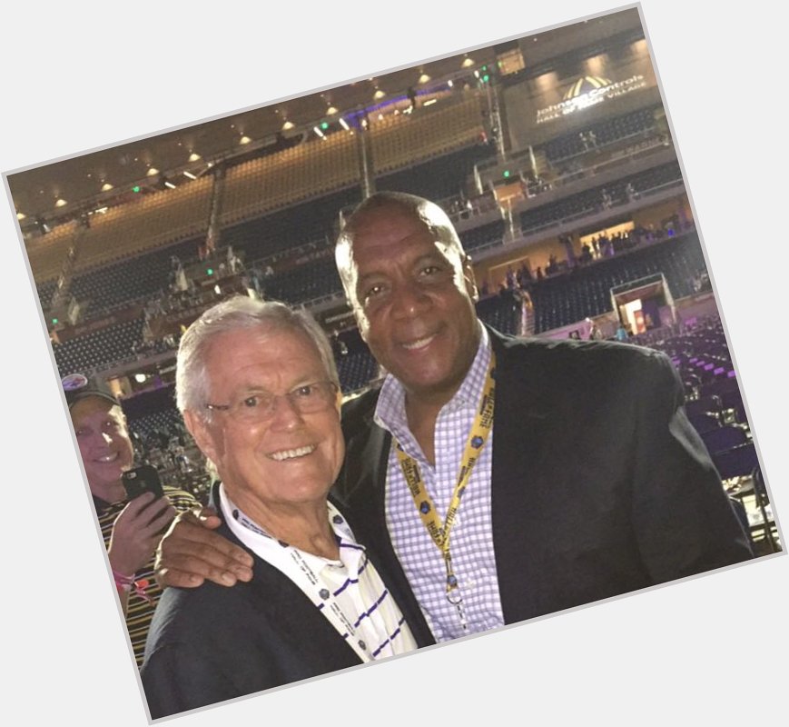 Happy 81st Bday to Coach Dick Vermeil! A man full of honor and integrity who I deeply respect and love. 