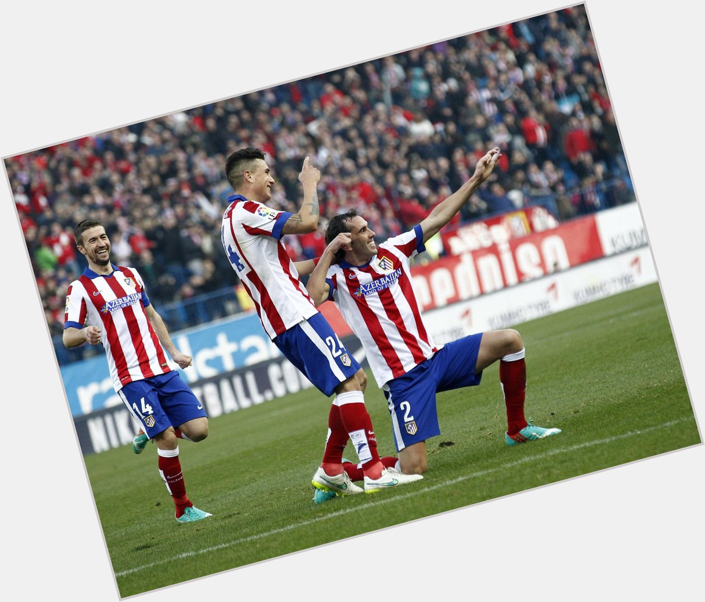 A very happy birthday to Atlético defender Diego Godín, who turns 29 today. Wonder if he\s into \raggaeton\? 