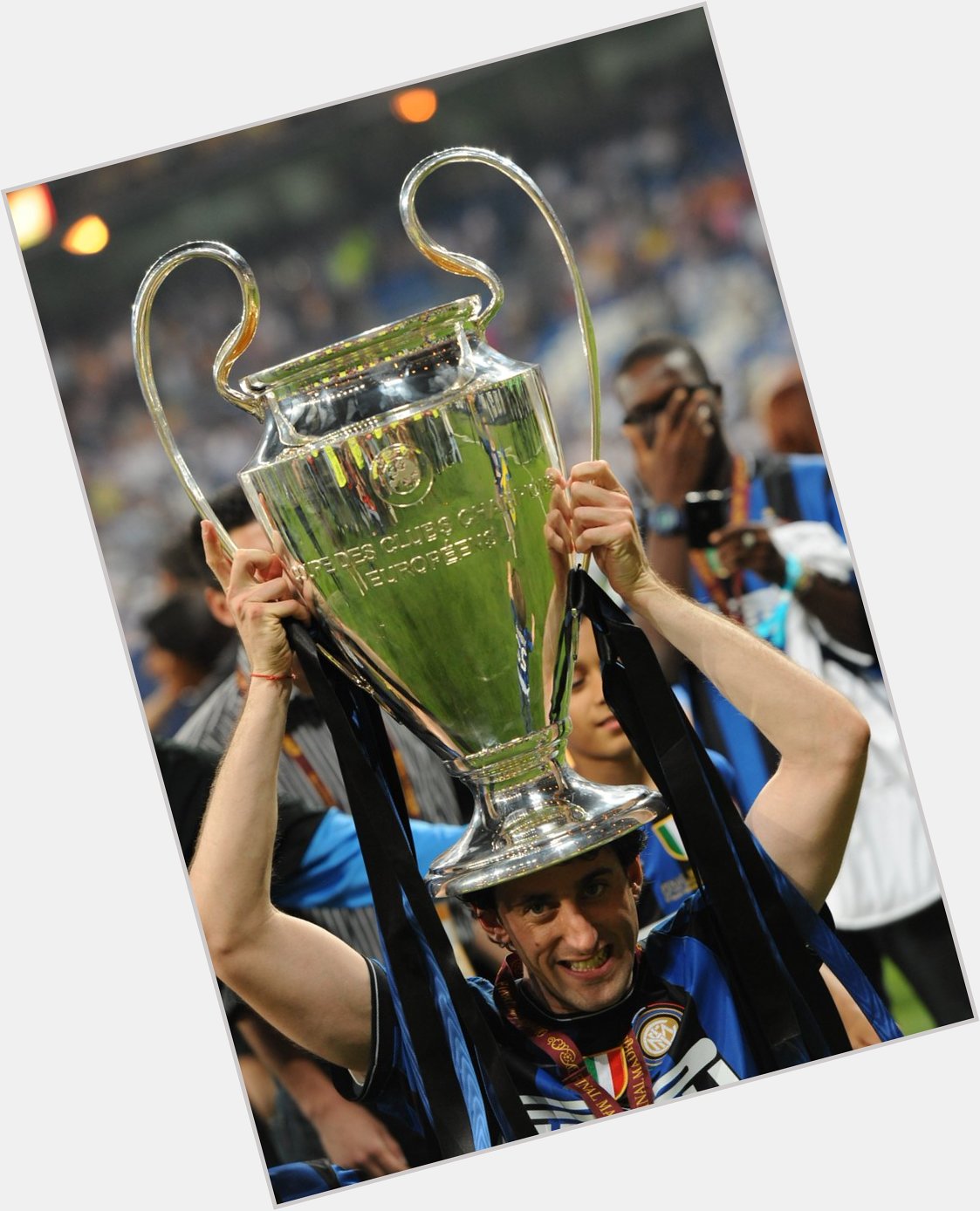  in 1979, an Inter legend was born...

Wish 2010 winner Diego Milito a happy birthday!   