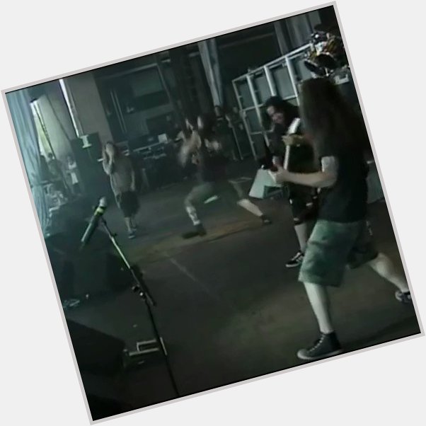 Happy Birthday Dimebag Darrell August 20, 1966 this is the only footage I have of him and I R.I.P. 