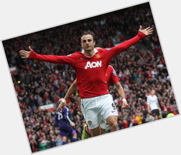 Happy Birthday, Dimitar Berbatov.

We bet he didn\t even bother to blow out his candles. 
