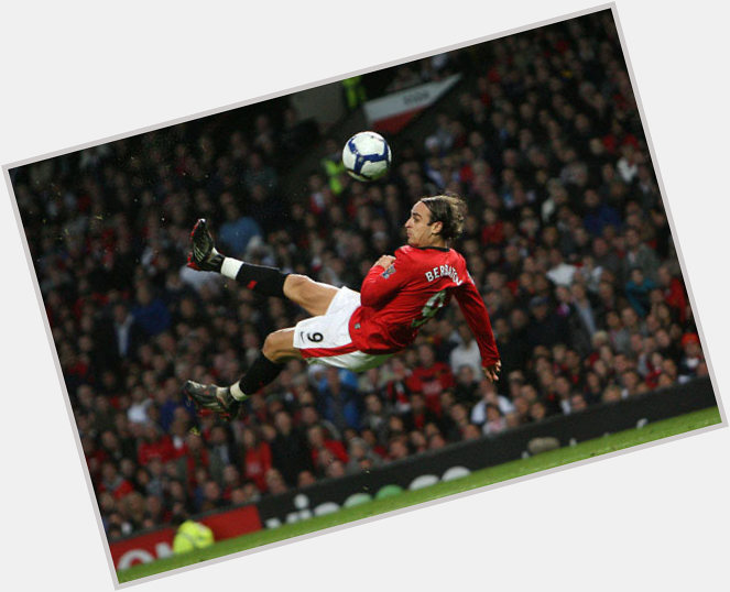 Happy Birthday Dimitar Berbatov One of the most SAUCEY players to wear the famous red shirt.    